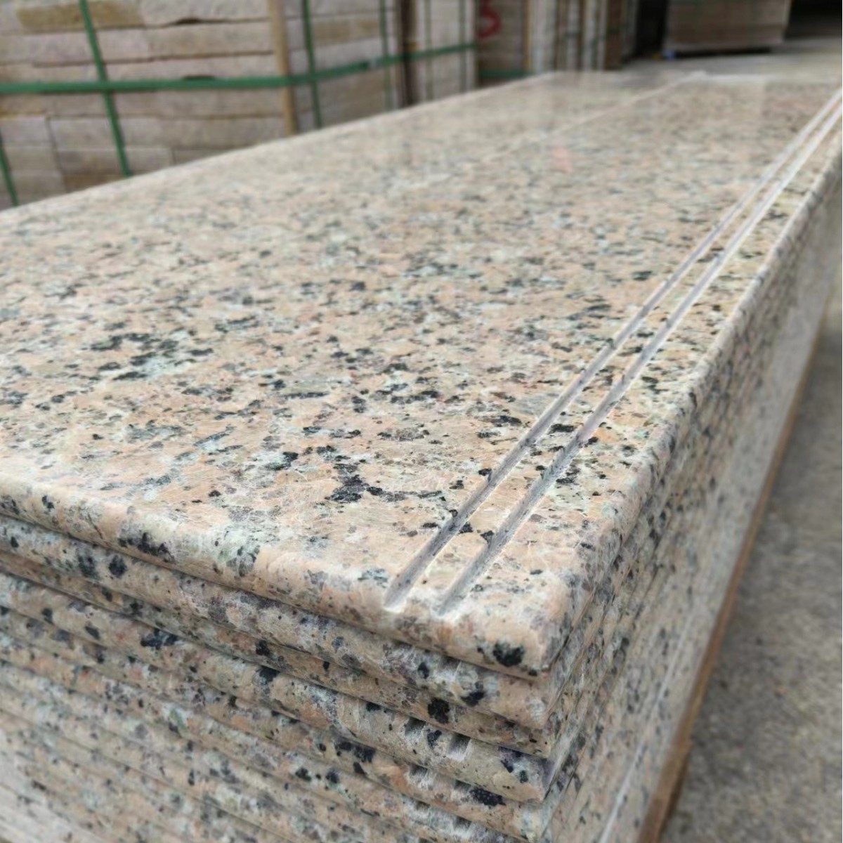 Natural shrimp red marble, granite, Wulianhong red wall, dry-hung outdoor decorative curtain wall, dry-hung board, floor tile board Application Scenario