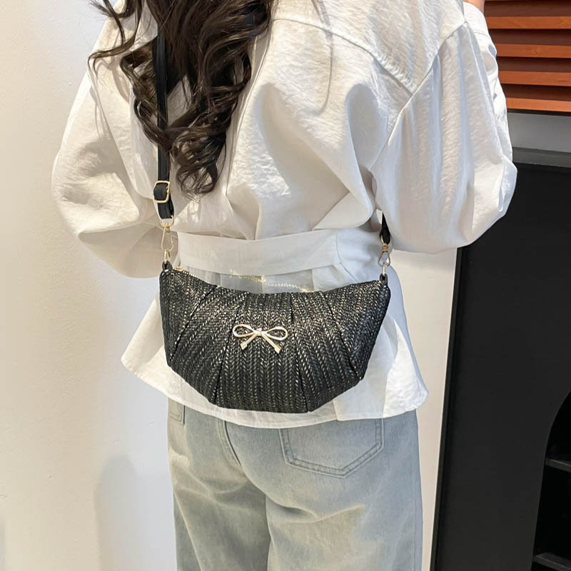 Bowknot personalized weaving 2025 Trendy new casual Korean-style fashionable commuter crossbody single-shoulder dumpling women's bag details Picture
