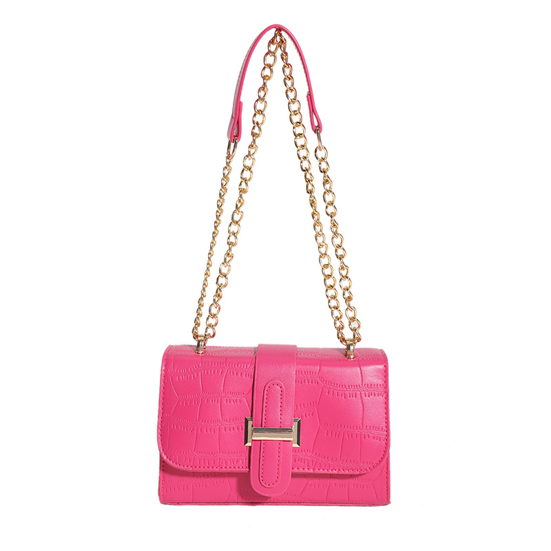 A personalized chain small bag for women's commuting, a versatile Instagram crossbody bag for the 2023 autumn and winter season, a trendy small square bag Item Picture