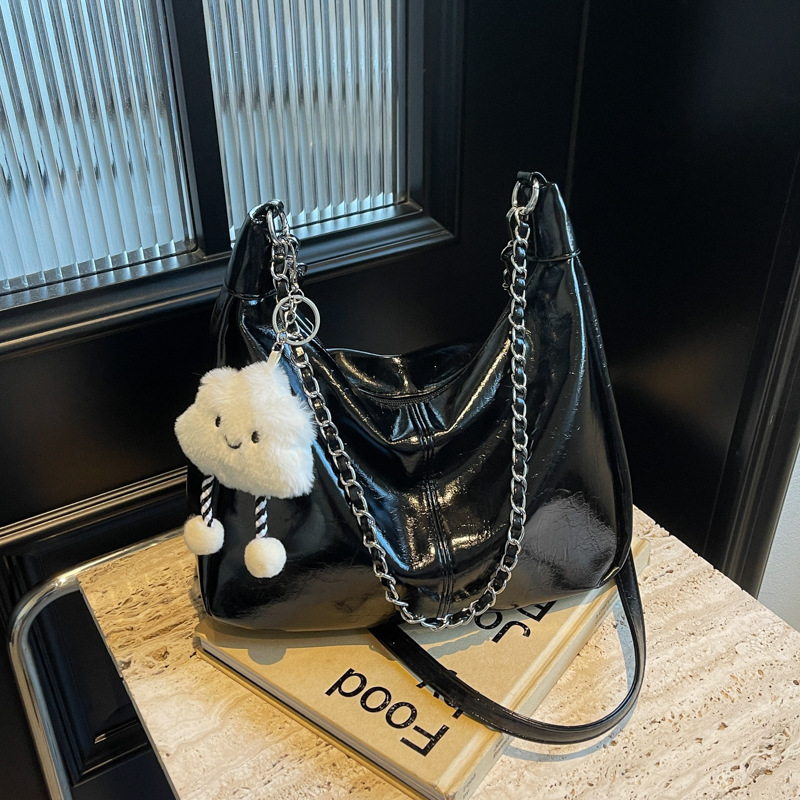 High-end women's 2024 new single-shoulder bag, large-capacity tote bag, commuting fashion crossbody bag, bucket bag details Picture