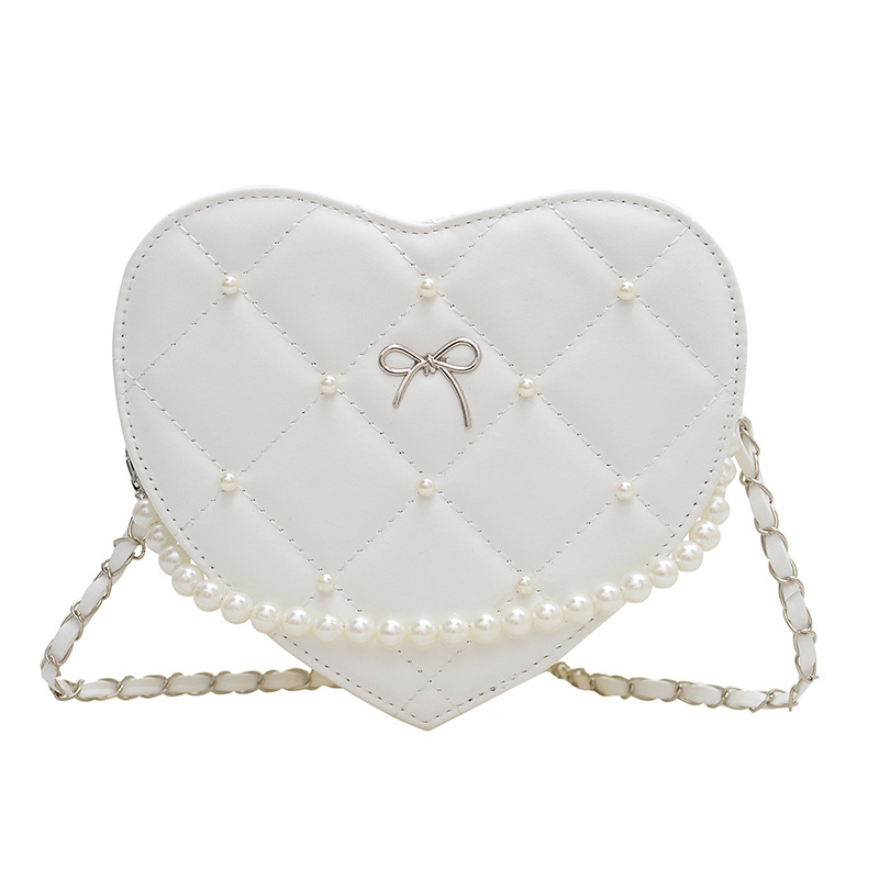 New Spring/Summer 2025 Chanel diamond-shaped chain bag, heart-shaped cute crossbody bag for women and commuter bags Item Picture