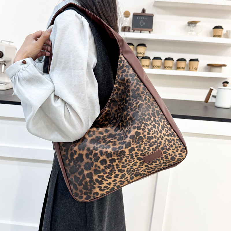 Summer new large-capacity leopard print single-shoulder tote bag for women, simple, retro, stylish and versatile, daily commuting crossbody bag Specification drawing