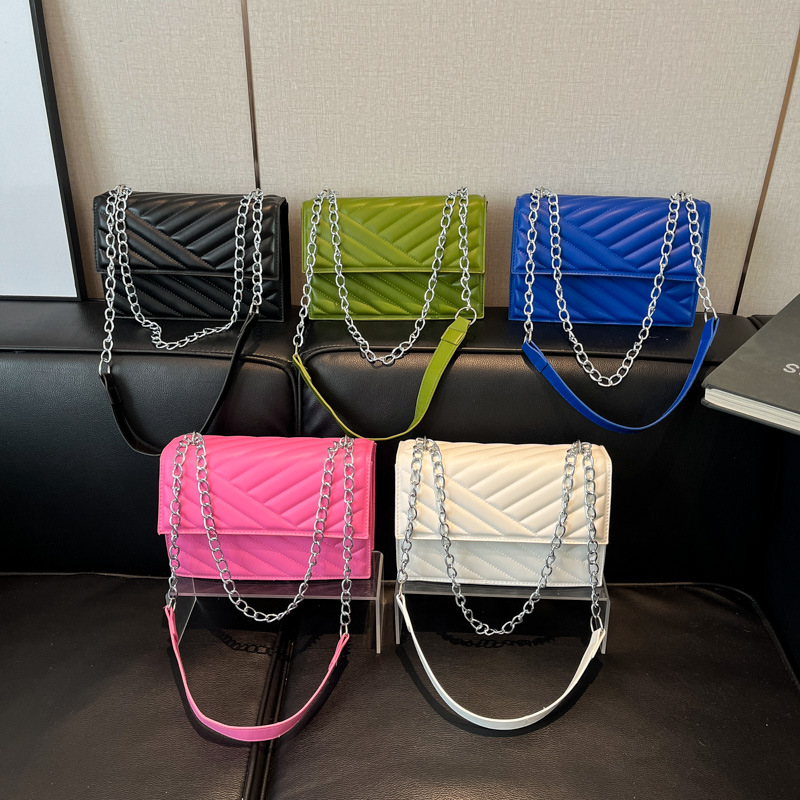 High-end quality women's bag 2025 Summer new style niche fashion crossbody bag, chain shoulder bag, underarm bag Application Scenario