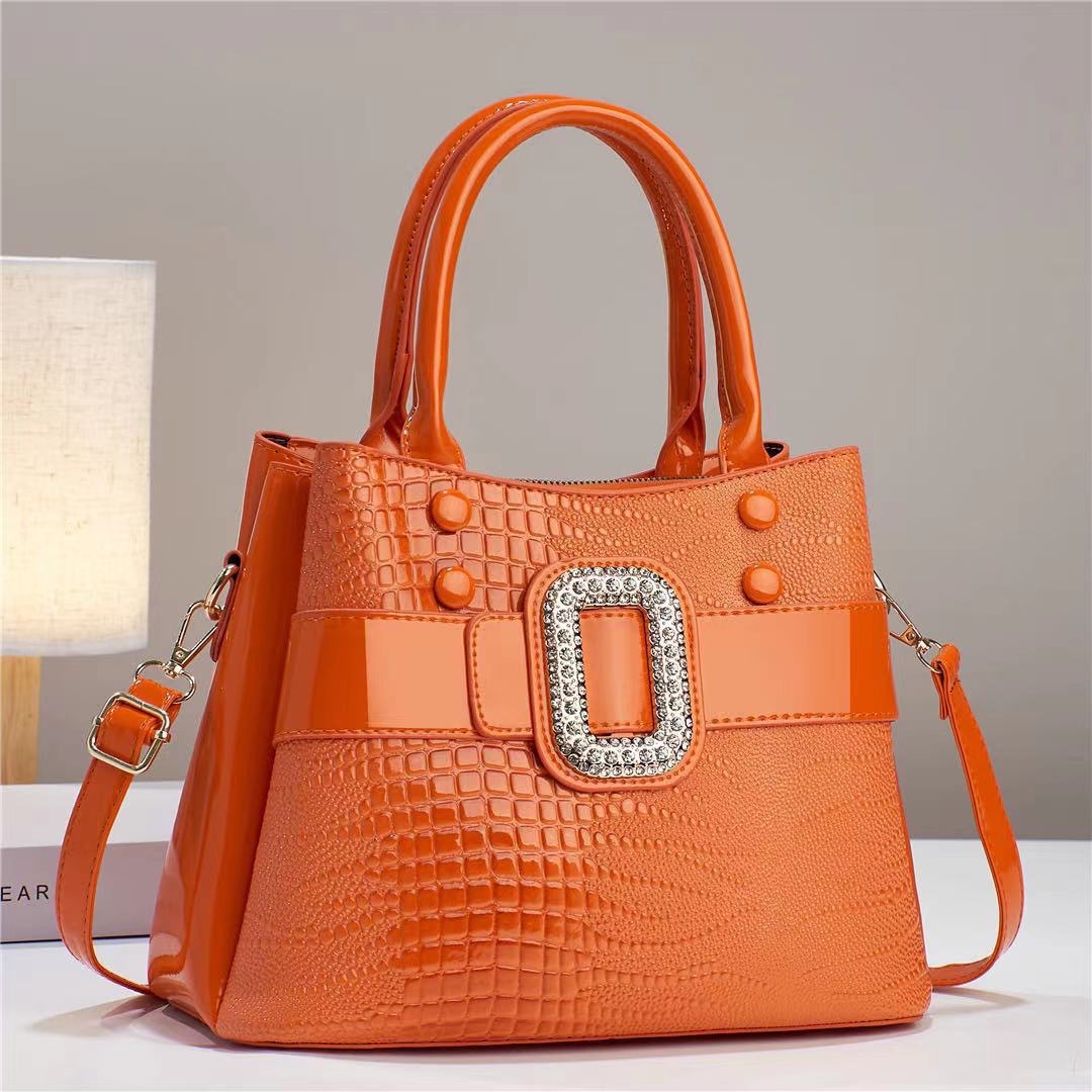 2023 new style spliced shiny leather cross-border large-capacity high-quality women's bag with lizard pattern, large single-shoulder crossbody bag full figure