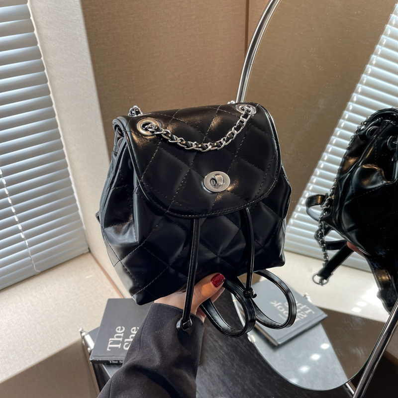 Classic Chanel-style chain backpack for women 2024 new style, fashionable and versatile single-shoulder crossbody bag, multi-purpose small backpack Specification drawing