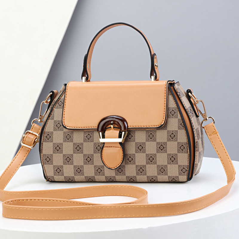 Factory wholesale 2023 new style printed apple women's handbags, handbags, fashionable and casual single-shoulder crossbody bags, one-piece consignment full figure