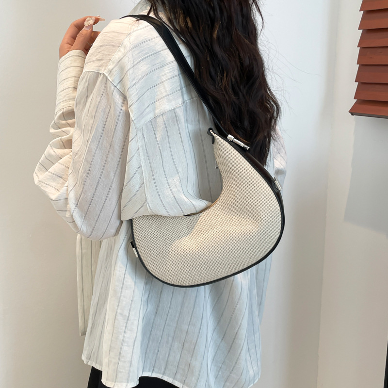 French niche bags for women in the summer of 2025, new trendy, versatile, high-quality and fashionable shoulder bags and underarm bags Specification drawing