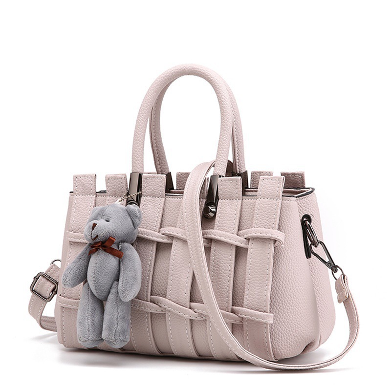 Taizhou PU leather bags 2022 new Korean-style trendy handbags, women's bags, casual crossbody single-shoulder bags, woven consignment Item Picture