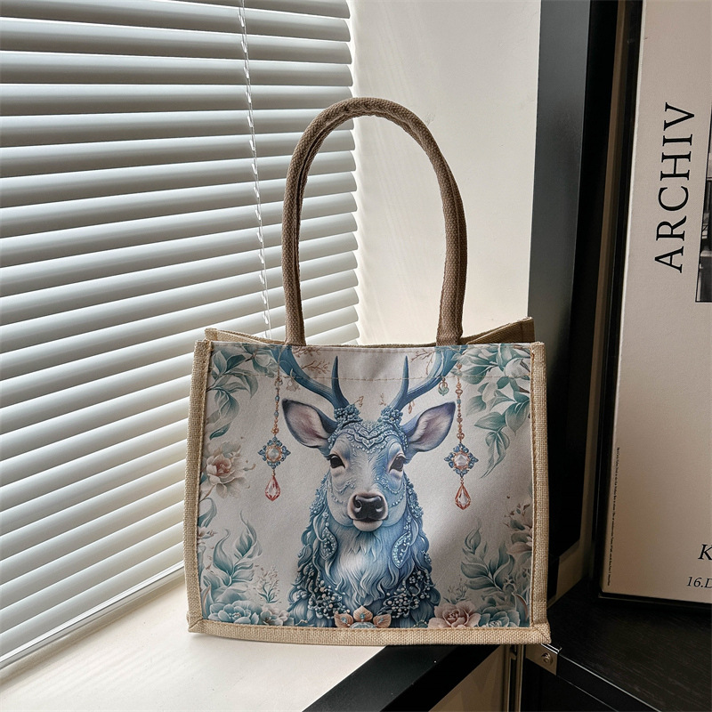 Large-capacity ladies' bags for commuting to work, students' classes, and outings. Trendy single-shoulder bags with traditional Chinese fashion prints full figure