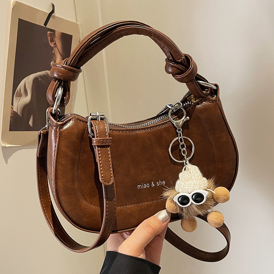 French niche handbag for women 2024 new style, fashionable and retro small square bag, high-end feel, casual and versatile crossbody bag full figure
