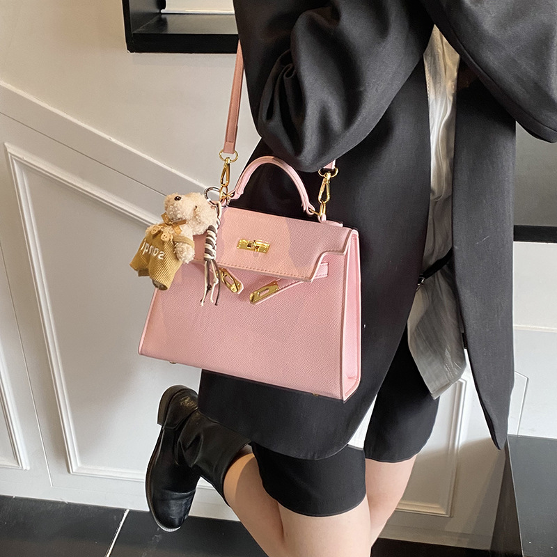 High-end and fashionable Kelly handbag for women, new Spring/Summer 2025, stylish, light luxury, versatile lockable single-shoulder crossbody bag details Picture
