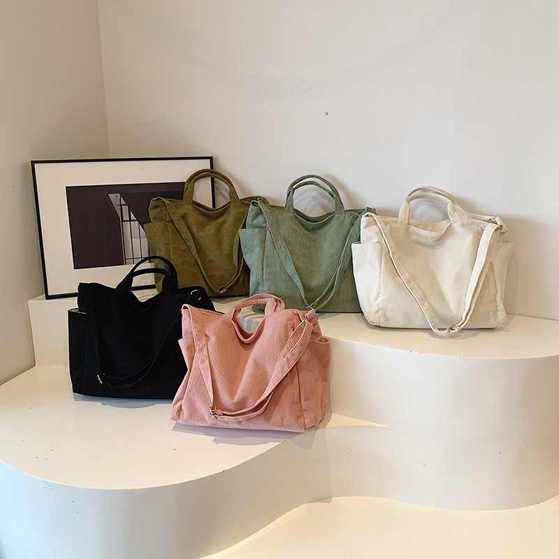 Crossbody bag, Japanese style zipper commuter thickened canvas tote bag, casual and artistic, simple single-shoulder handbag for students Application Scenario