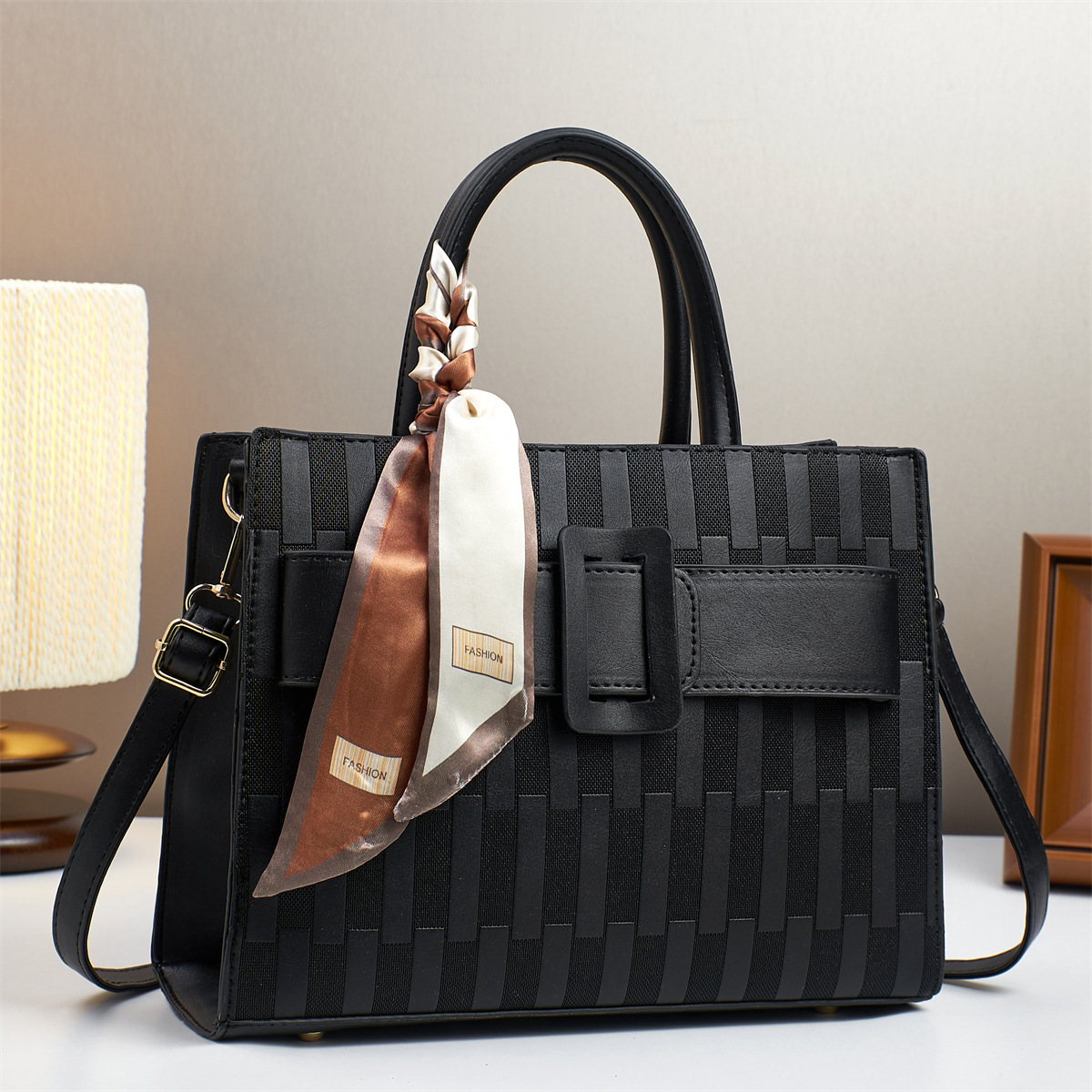 The 2025 new stylish embossed design tote bag with a high-end feel is a perfect cross-border single-shoulder bag for mom full figure