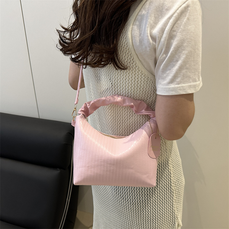 High-appeartion-level, niche design pleated bag 2025 new summer trend crossbody bag, versatile hand-held Korean-style bag Specification drawing