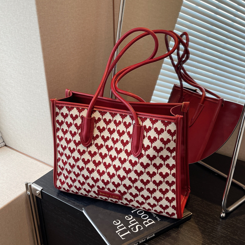 Red checkered Tote bag for women, 2023 new style, fashionable, versatile, commuter single-shoulder bag, bride's wedding bag details Picture