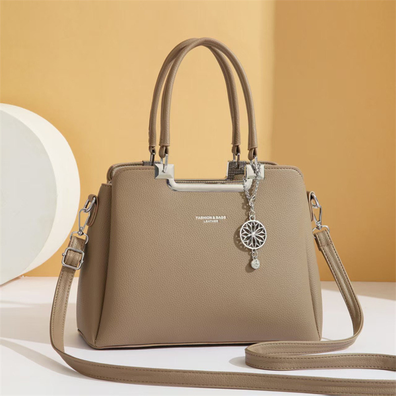 Cross-border consignment of new women's bags 2025 crossbody bag, single-shoulder bag, fashionable and elegant women's handbag, European and American style Specification drawing