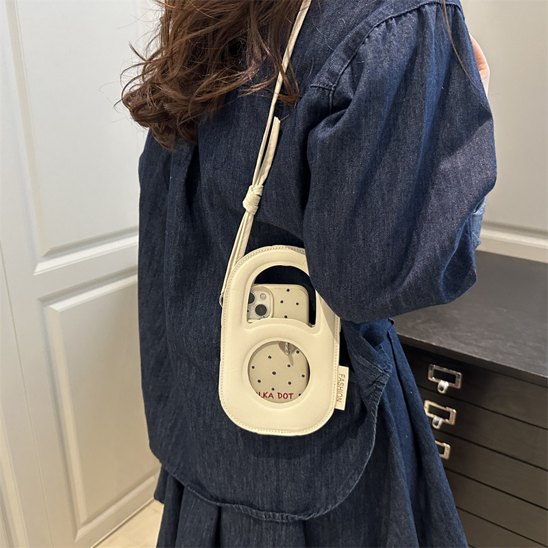 2025 Summer New candy-colored mobile phone bag, personalized women's crossbody bag, trendy and unique hollowed-out single-shoulder bag, small bag details Picture