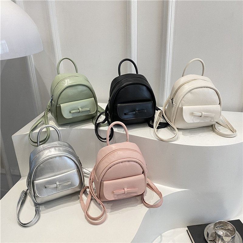 Simple small bag for women Spring/Summer 2025 new single-shoulder crossbody bag, Korean version of women's fashionable handbag and small backpack Application Scenario