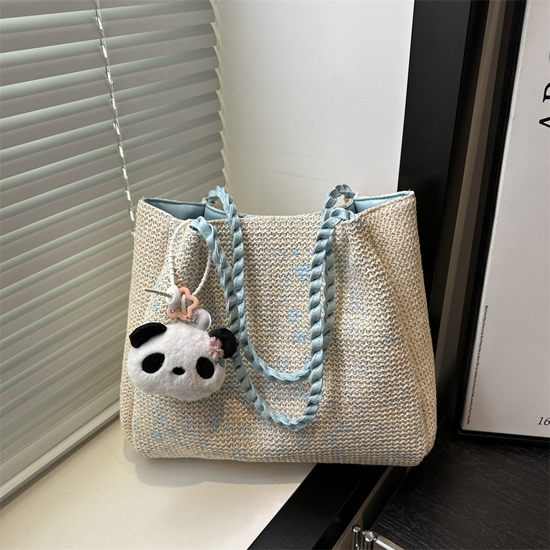 Niche woven Tote bag 2025 New style School commuting Tote bag for Women, large-capacity vacation single-shoulder straw woven bag full figure
