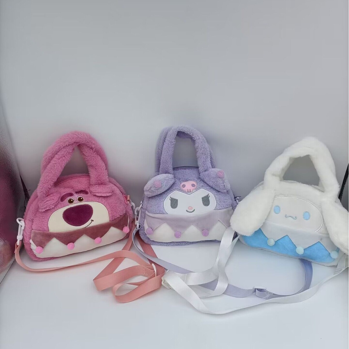 New cartoon Sanrio hand-held plush bag, cute girl single-shoulder crossbody bag, claw machine doll, factory direct sales details Picture