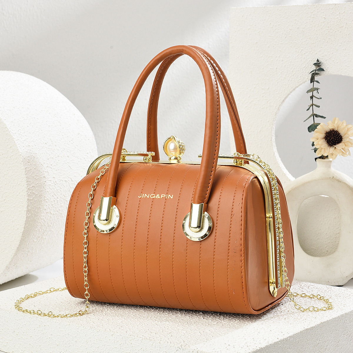 Steel Clip box Bag 2025 New style fashionable women's bag, large capacity hand-held bag, shoulder bag, crossbody versatile and stylish casual bag Specification drawing