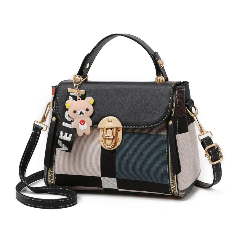 The 2022 new trendy and stylish checkered small bag, a fashionable women's bag, a versatile crossbody bag for cross-border use Item Picture