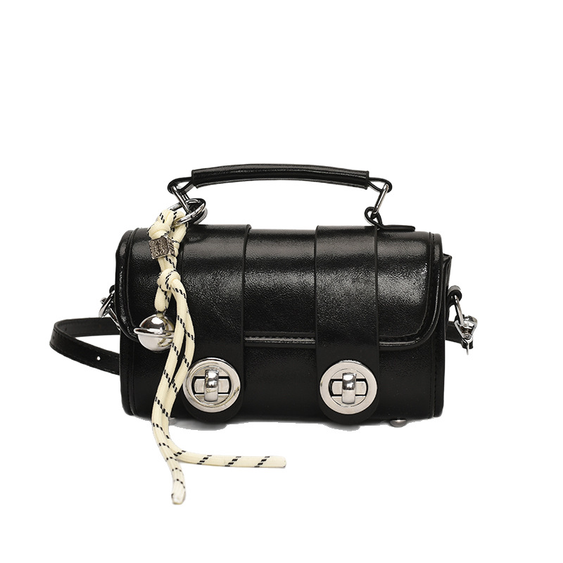 2025 New personalized design trendy hand-held small square bag for women, Korean style, fashionable and stylish, solid color single-shoulder crossbody bag Item Picture