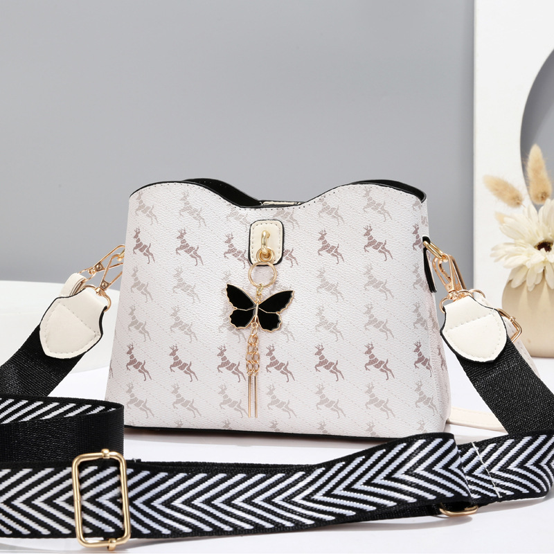 Wholesale of fashionable single-shoulder bags, foreign trade women's bags, printed 2024 new crossbody bags, personalized bucket bags, simple small bags details Picture