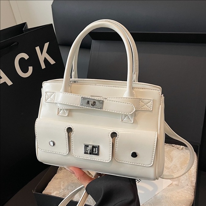 Cross-border fashion, stylish and light luxury handbag for women, 2025 new style, retro and high-end commuting single-shoulder crossbody bag full figure