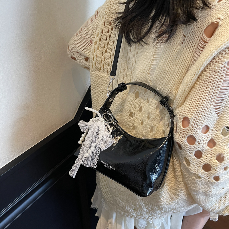 Bag Girl 2025 New Summer Niche fashion single-shoulder bag, Korean style Instagram trendy crossbody bag, stylish handbag Specification drawing