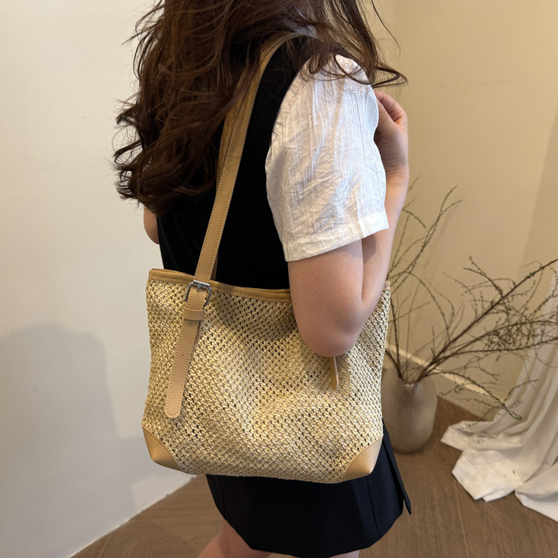Summer InS-style straw woven large-capacity tote bag for women 2025, casual and versatile, seaside vacation single-shoulder armpit bag details Picture