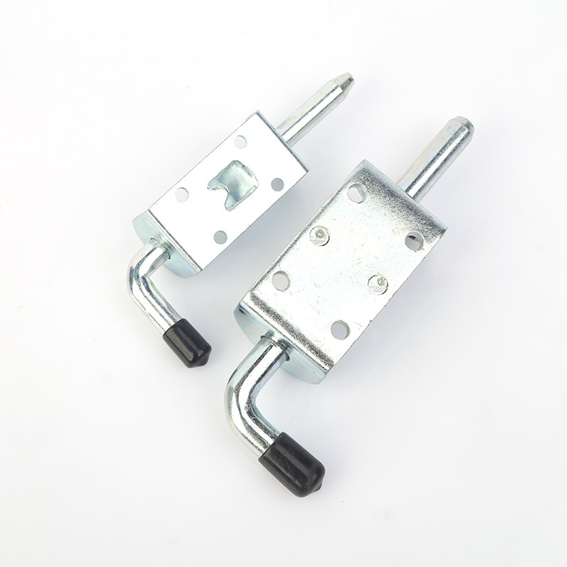 Iron galvanized industrial heavy-duty spring latch equipment, cabinet door hinges, carriage latch, iron door latch wholesale Application Scenario