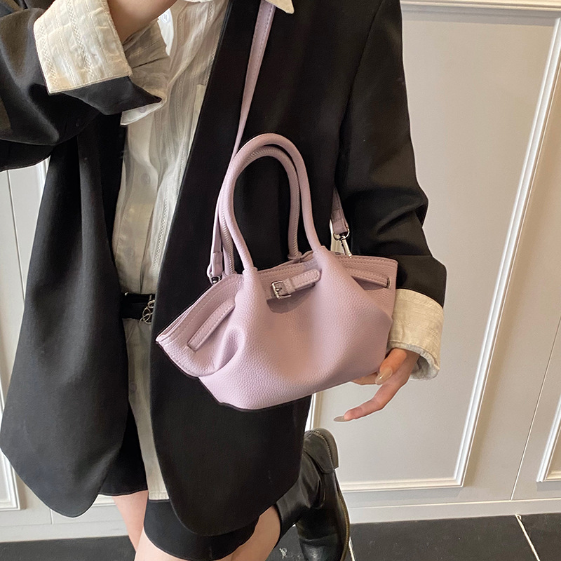 A niche design large-capacity vegetable basket bag for women, a new Spring/Summer 2025 fashionable, trendy and high-end single-shoulder crossbody bag Specification drawing
