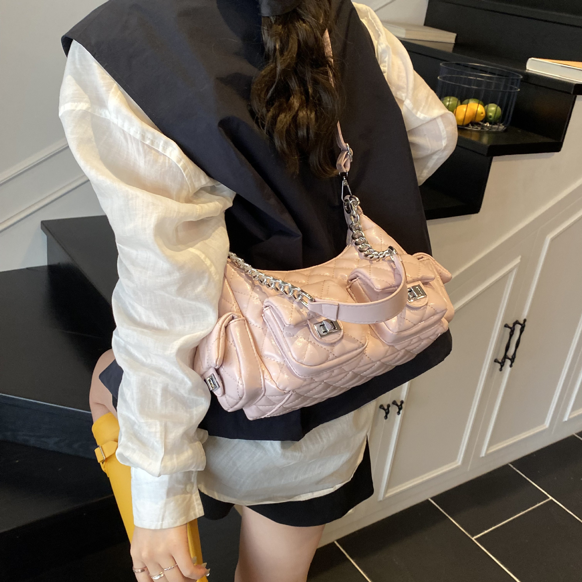 Xiaoxiangfeng multi-pocket chain underarm bag for women, new Spring/Summer 2025, high-end and fashionable diamond-shaped crossbody bag, trendy Specification drawing