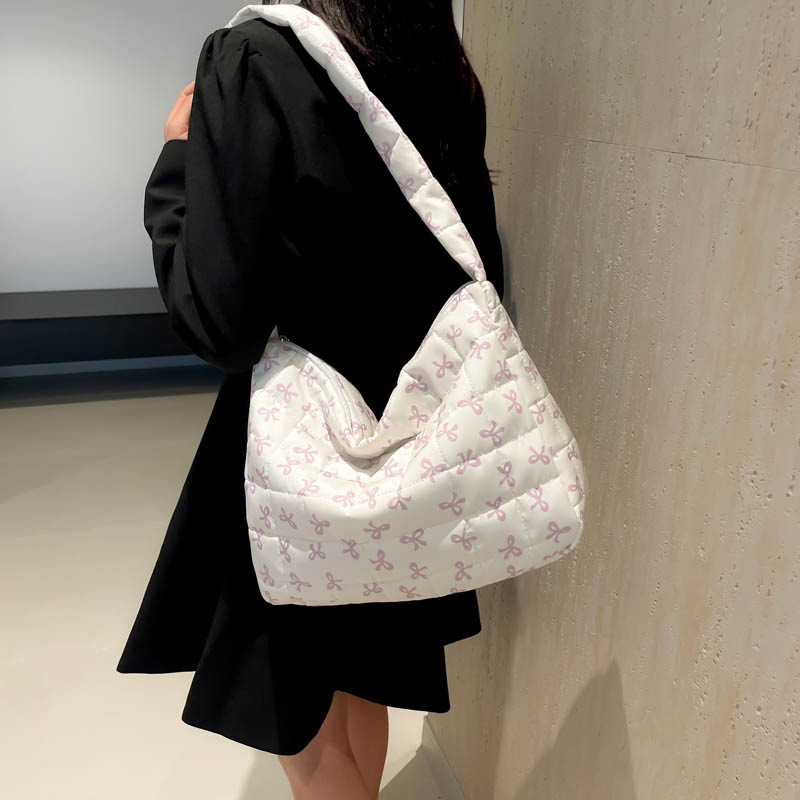 French ins large-capacity floral canvas bag for women's 2024 autumn/winter new casual and versatile crossbody bag Specification drawing