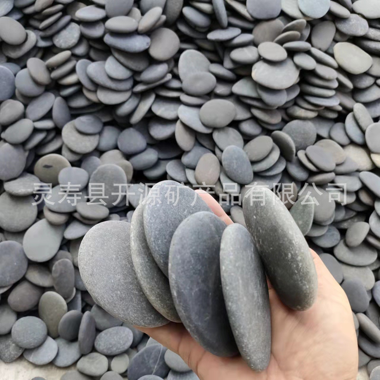 Painted stone, painted chip stone, children's creative flat pebble, black painted stone, children's DIY hand-painted stone full figure