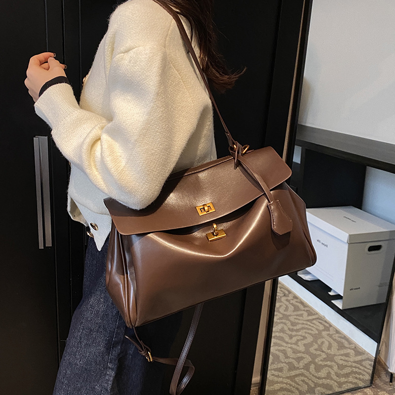 Large-capacity bags are versatile for women. The 2024 new casual crossbody single-shoulder underarm bag is popular this year. The platinum Kelly bag is in fashion details Picture