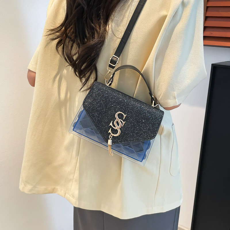 Trendy, simple and casual lettered hardware new fashion 2025 summer retro casual chain crossbody single-shoulder bag for women details Picture