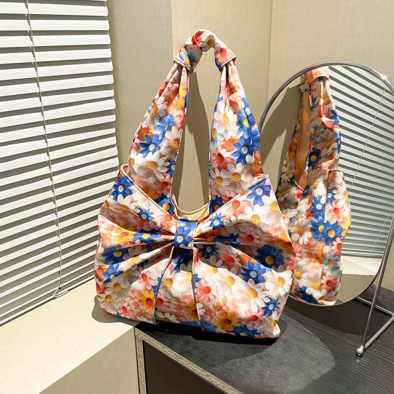 Pastoral floral print bag, printed cotton handbag, loose change pocket, 2025 new style fashionable and simple wrist bag full figure