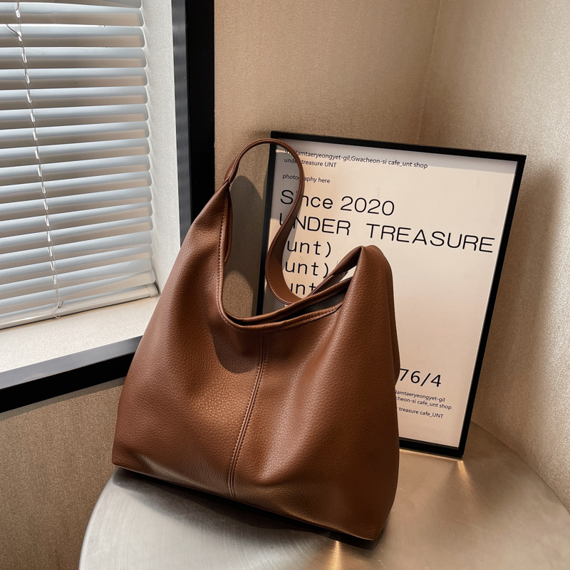Lazy large-capacity soft leather bag for women 2024 new ins Korean style single-shoulder bag, fashionable and retro tote bag details Picture