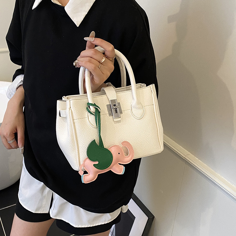 High-end texture trendy lychee pattern handbag for women 2025 new style trendy, fashionable, versatile and stylish single-shoulder crossbody bag details Picture