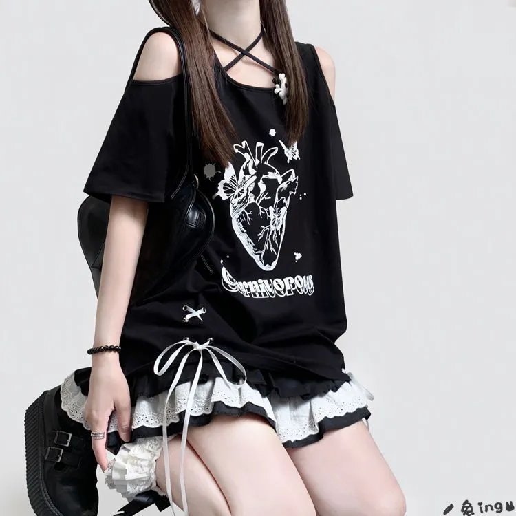 The Japanese-style laid-back style with a hollowed-out lace-up short-sleeved shirt is a popular choice for female students. It features a unique printed short-sleeved shirt that goes well with all kinds of outfits Specification drawing