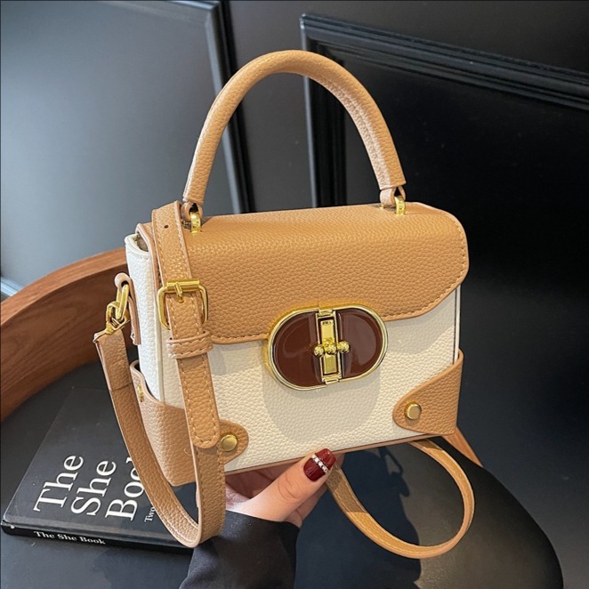 The 2025 new high-end color-blocking handbag is a popular bestseller for women, a versatile crossbody bag, and a fashionable and stylish single-shoulder bag full figure