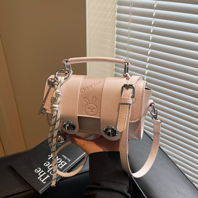 High-end and stylish hand-held pillow bag for women, 2025 new trendy and fashionable work and commuting crossbody bag, small handbag details Picture