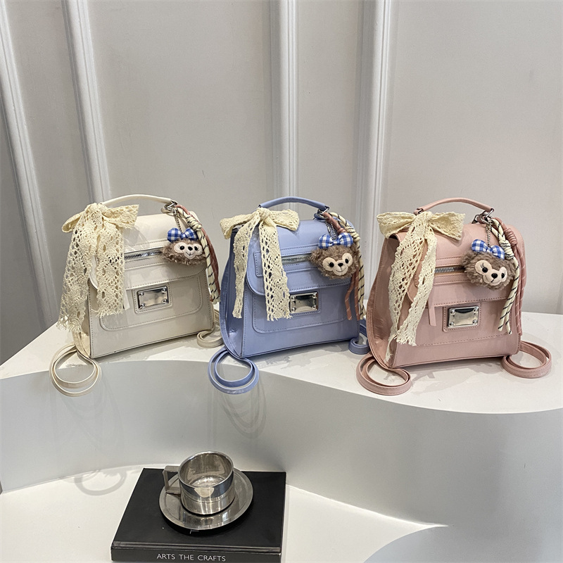 Cross-border cute underarm bag for women, Korean style trendy and fashionable large-capacity single-shoulder bag, 2025 new casual backpack for women Application Scenario