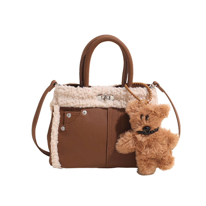 Lambskin plush retro handbag for women, 2024 new style, casual and versatile, large-capacity commuter single-shoulder crossbody bag Item Picture