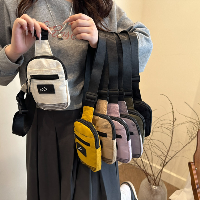 A new Korean-style, fashionable and simple backpack for women in the summer of 2025, a trendy solid-color crossbody bag for storage full figure