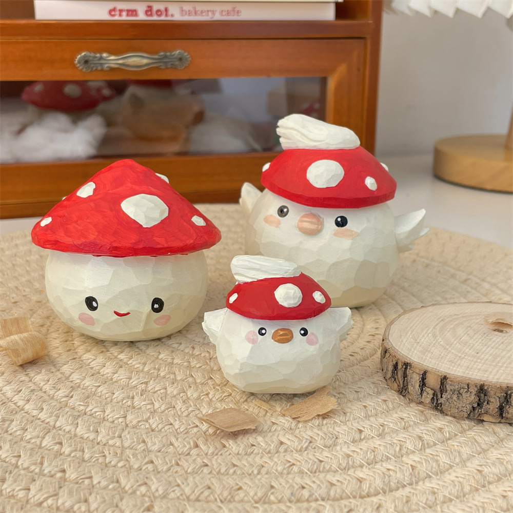 MXX49201 Mushroom Hat Tuan Tuan Office Desk Decoration Car Pendant, key chain Gift for couples and friends Application Scenario