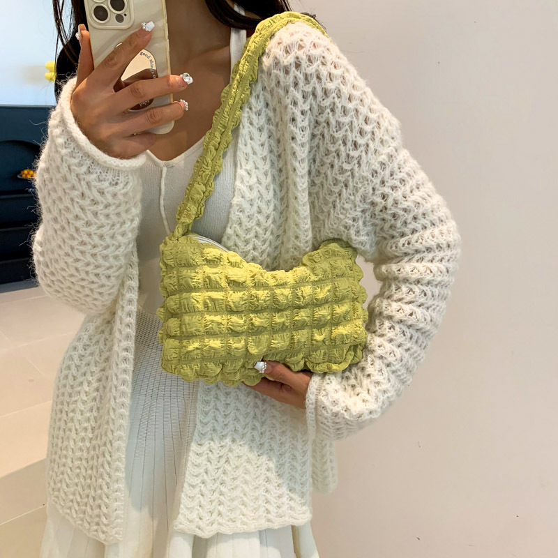 2023 Fresh and clean bubble Bag, soft pleated armpit bag for girls, fashionable and trendy Korean-style simple single-shoulder bag Specification drawing