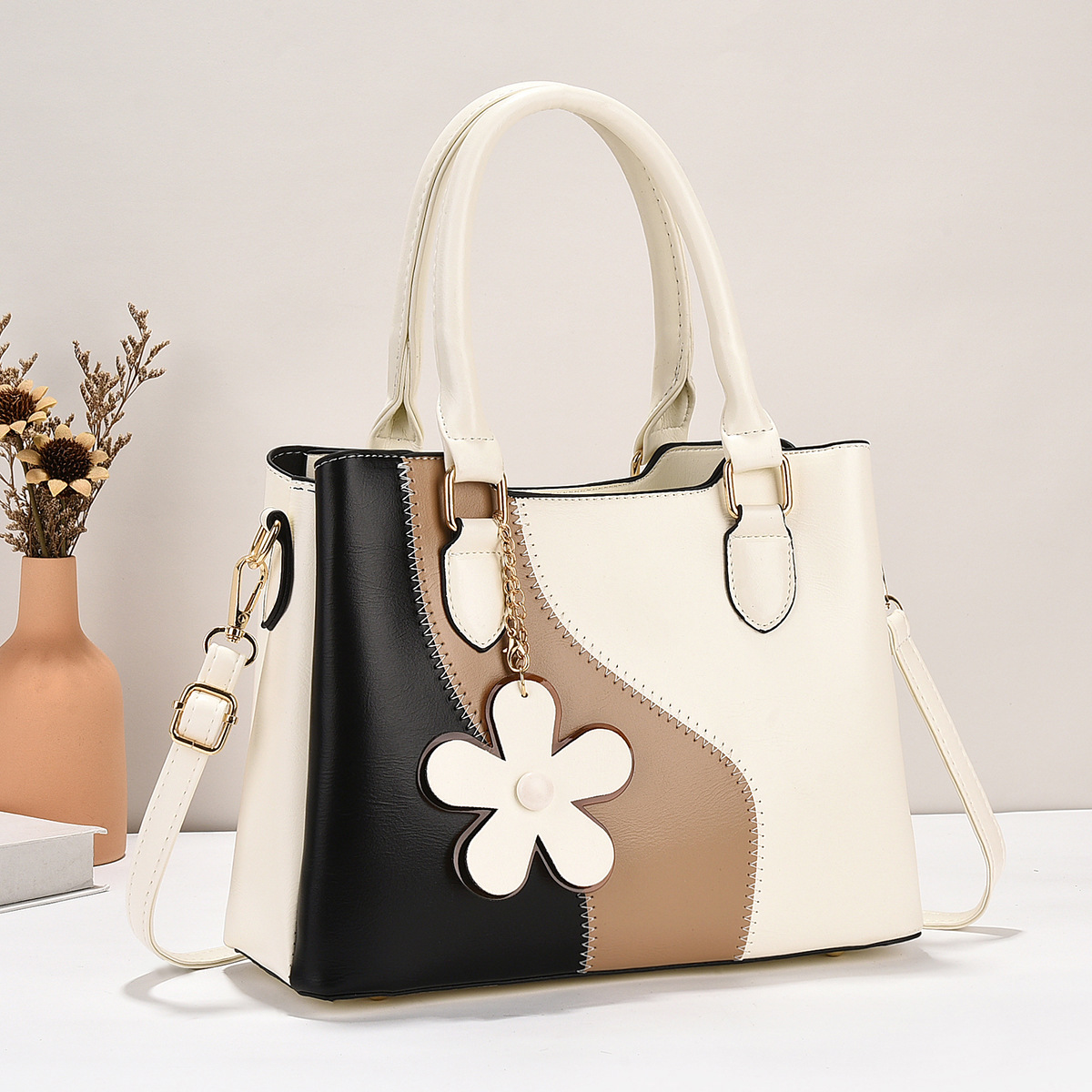 Cross-border bags 2024 bestsellers for women, trendy and fashionable Korean-style patchwork, small and large capacity, single-shoulder hand-carry, one-piece consignment full figure